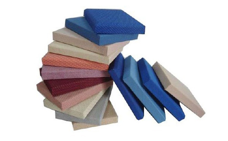 電影院可以安裝哪種吸音板？